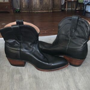 TECOVAS Black Size Nine Ankle Boot Sz 9 Boot Shortie Leather - EUC EUC EUC